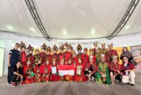 Harumkan Nama Bangsa Indonesia SMA Labschool Kebayoran Sabet Juara Umum di Festival Folklore Internasional ke-21